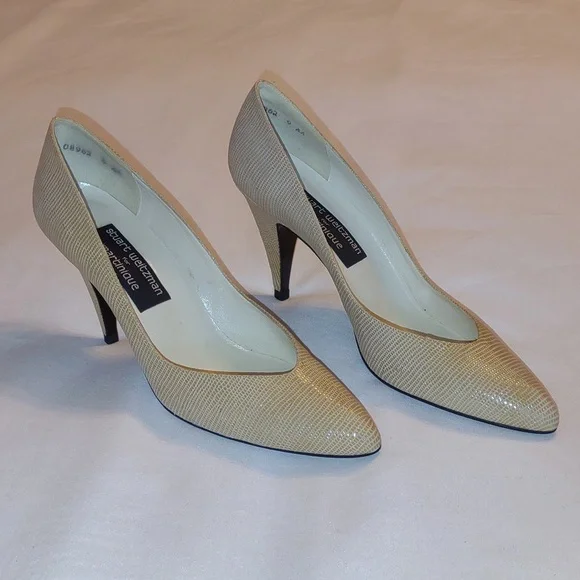 Vintage Stuart Weitzman Cream Colored Stiletto Heels - Picture 6 of 10
